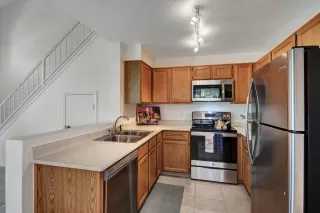 Photo #4: 6113383 Listing