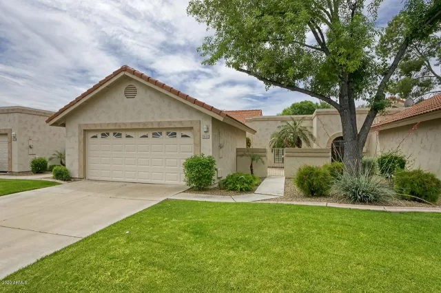 MLS: 6113402 Condo For Sale