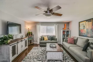 Photo #2: 6113542 Listing