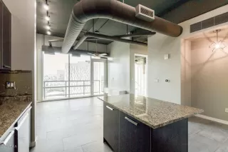 Photo #2: 6113795 Listing 