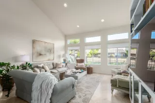 Photo #5: 6113882 Listing