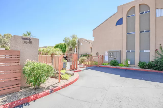 MLS: 6113987 Condo For Sale