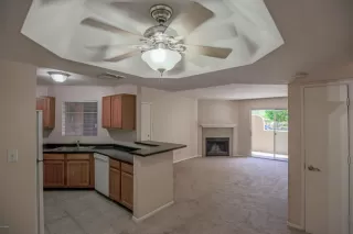 Photo #5: 6113987 Listing