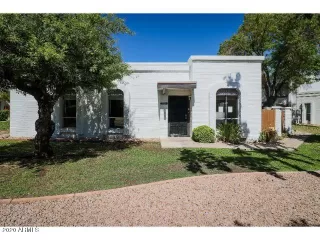 Photo #2: 6114099 Listing 