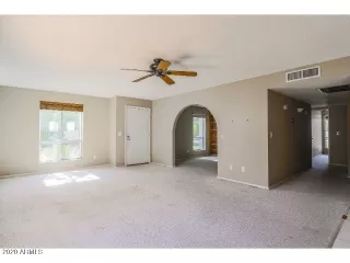 Photo #3: 6114099 Listing 