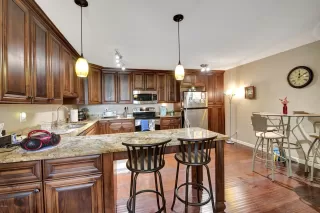 Photo #3: 6114113 Listing