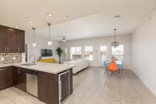 Photo #2: 6114118 Listing