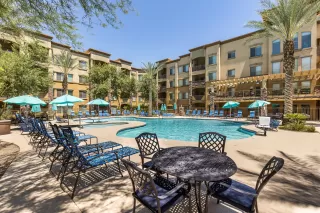 Photo #5: 6114118 Listing