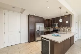 Photo #6: 6114118 Listing