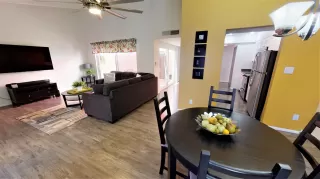 Photo #3: 6114220 Listing