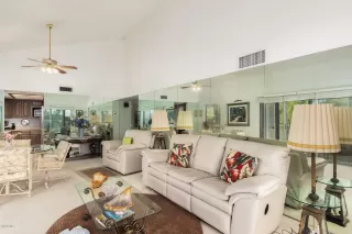 Photo #5: 6114319 Listing 