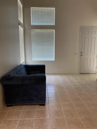 Photo #6: 6114347 Listing