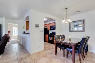 Photo #3: 6114357 Listing