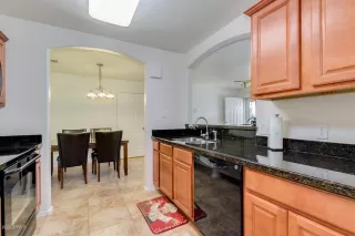 Photo #4: 6114357 Listing