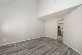 Photo #4: 6114363 Listing