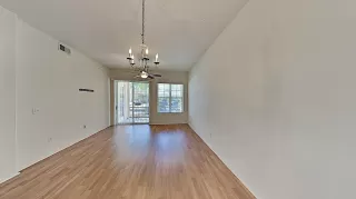 Photo #2: 6114833 Listing