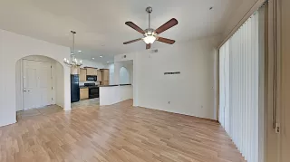 Photo #3: 6114833 Listing