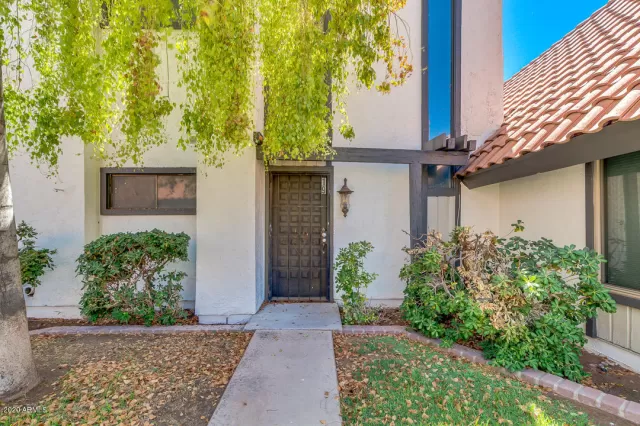 MLS: 6114934 Condo For Sale