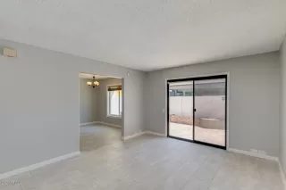 Photo #4: 6114934 Listing