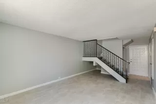 Photo #6: 6114934 Listing