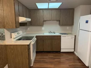 Photo #5: 6115029 Listing