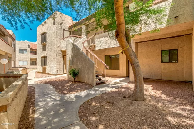 MLS: 6115093 Condo For Sale