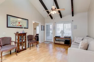 Photo #4: 6115093 Listing