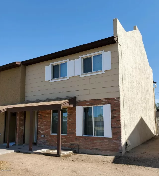 MLS: 6115120 Condo For Sale