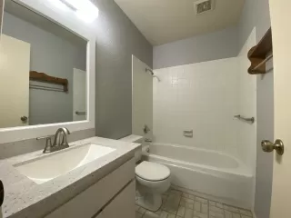 Photo #3: 6115122 Listing