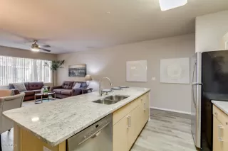 Photo #3: 6115221 Listing