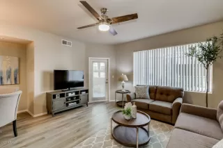 Photo #6: 6115221 Listing