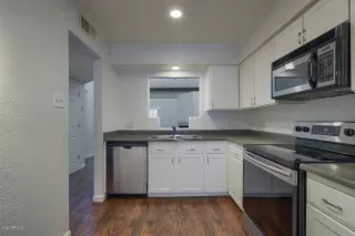 Photo #3: 6115245 Listing