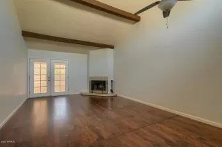 Photo #4: 6115245 Listing