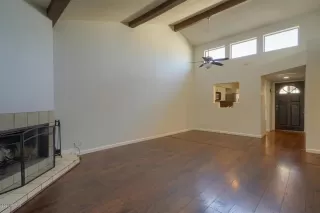 Photo #6: 6115245 Listing