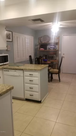 Photo #3: 6115290 Listing 