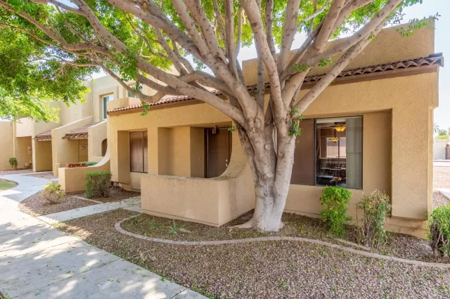 MLS: 6115576 Condo For Sale