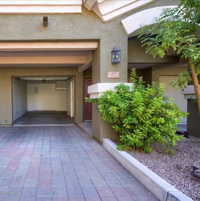 MLS: 6115584 Condo For Sale