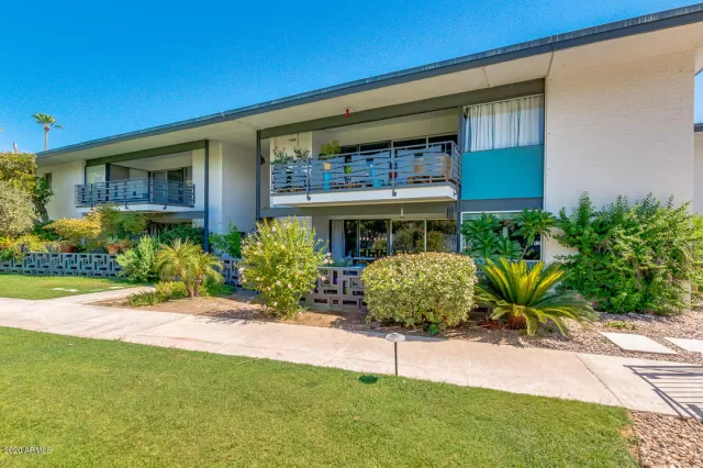 MLS: 6115738 Condo For Sale