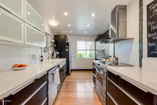 Photo #2: 6115738 Listing