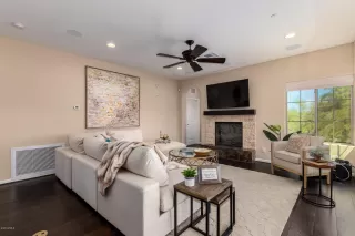 Photo #2: 6115744 Listing