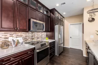 Photo #5: 6115744 Listing