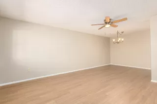 Photo #5: 6115837 Listing