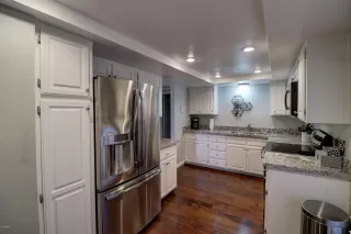 Photo #6: 6115892 Listing