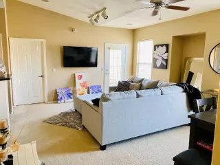 Photo #3: 6115907 Listing