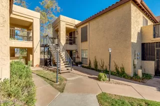 Photo #2: 6116042 Listing