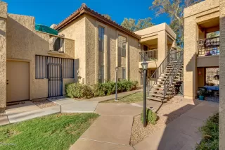 Photo #3: 6116042 Listing