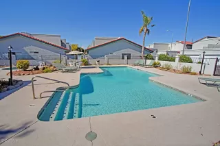 Photo #6: 6116222 Listing 