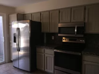 Photo #3: 6116964 Listing