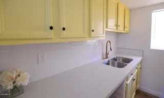 Photo #5: 6117150 Listing