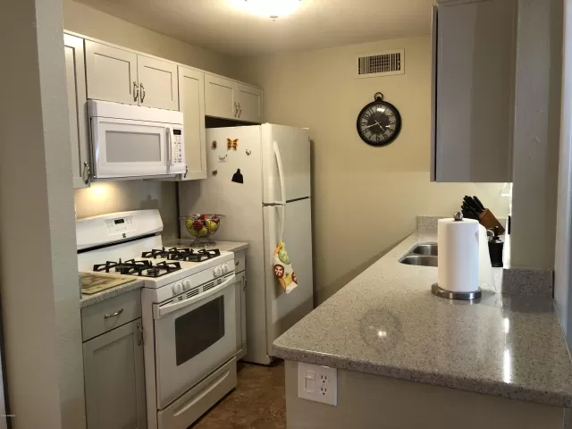 MLS: 6117219 Condo For Sale